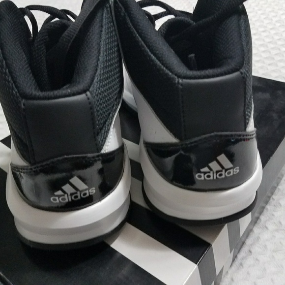 Adidas - Picture 2 of 4